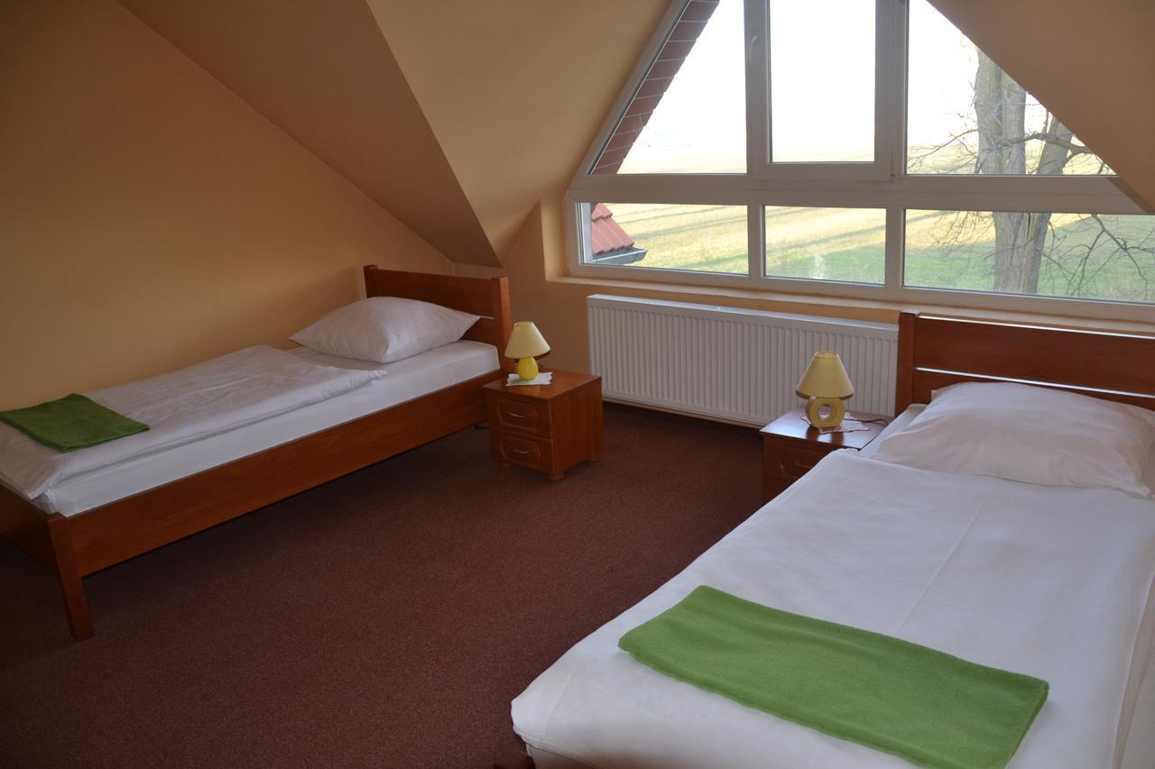 Hotelik Orlik Legnickie Pole الغرفة الصورة