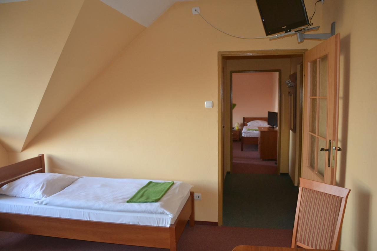 Hotelik Orlik Legnickie Pole الغرفة الصورة
